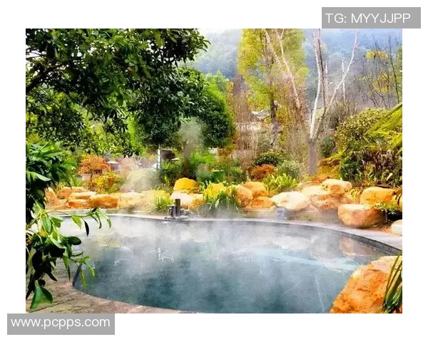 温泉与泳装完美结合,享受悠闲假期的极致舒适与魅力体验